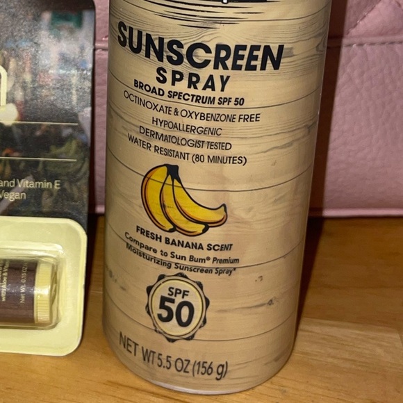 Wild Tropics Sunscreen Spray - Picture 2 of 2